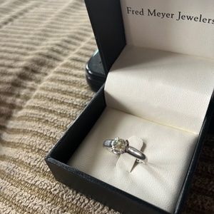 1 carat diamond ring